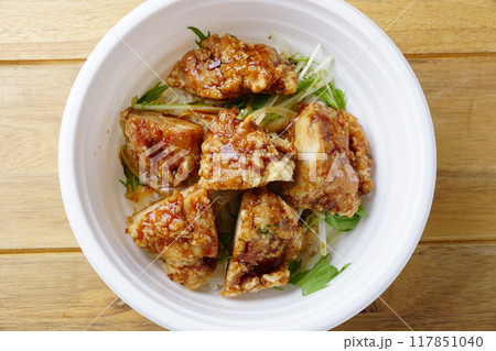 唐揚げ丼 唐揚げ丼 117851040