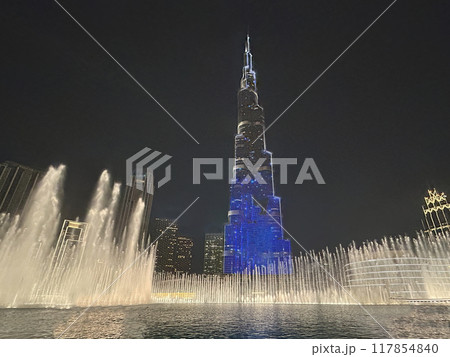 ドバイファウンテンの夜景 ドバイファウンテンの夜景 117854840