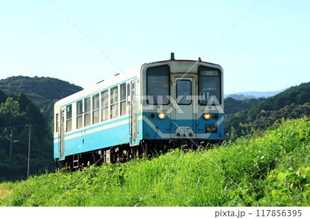 【JR四国】キハ32形(予土線:大内〜深田) 【JR四国】キハ32形(予土線:大内〜深田) 117856395