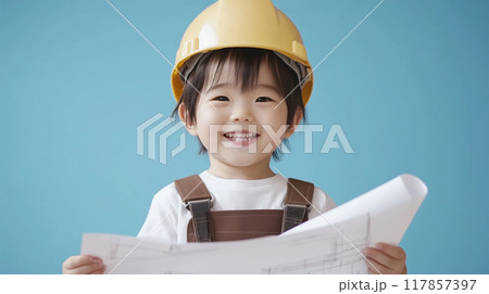 エンジニアの夢を描く日本人男児 117857397