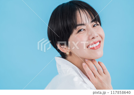 若い女性のビューティ 若い女性のビューティ 117858640