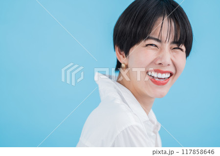 若い女性のビューティ 117858646