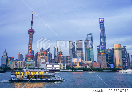 上海の風景 117858719