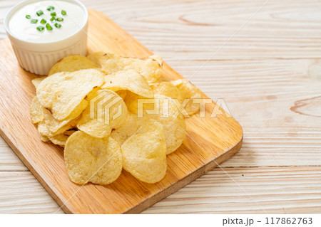 potato chips with sour cream 117862763