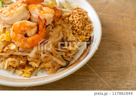 stir-fried noodles with shrimp and sprouts or Pad Thai stir-fried noodles with shrimp and sprouts or Pad Thai 117862849