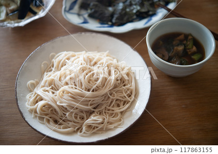 夏野菜つけ蕎麦の食卓 夏野菜つけ蕎麦の食卓 117863155
