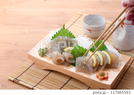 普通のこんにゃくで作った 刺身こんにゃく 普通のこんにゃくで作った 刺身こんにゃく 117865563