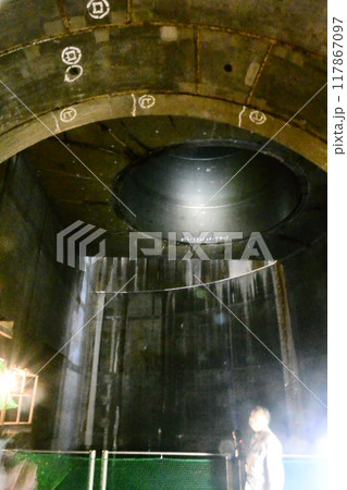 洪水対策で建設された地下調節池 117867097