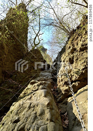 妙第山第二石門からの登攀道（片手さがり） 117869486