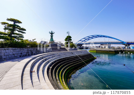 金毘羅参りの為に寄贈された太助灯籠こと江戸講中燈籠（香川県丸亀市） 117870855