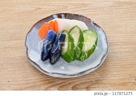 ぬか漬け、糠漬け、糠漬、ぬかづけ、漬物、人参、大根、胡瓜、茄子。 117871275