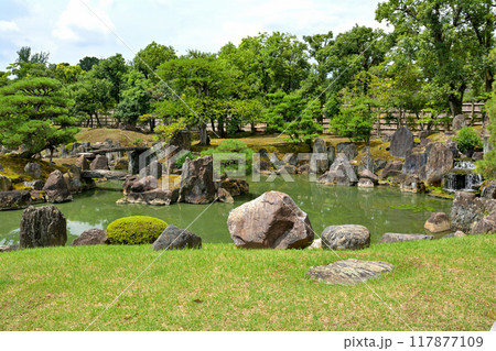 日本100名城・二条城　二の丸庭園 117877109