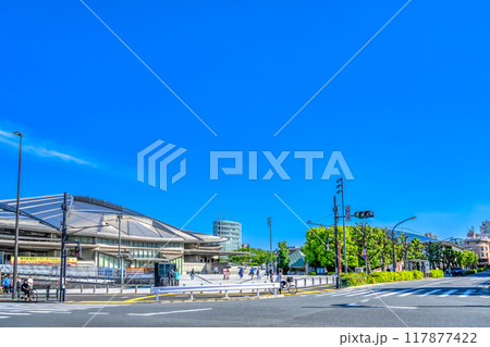 東京都渋谷区の都市風景 千駄ヶ谷駅 東京都渋谷区の都市風景 千駄ヶ谷駅 117877422