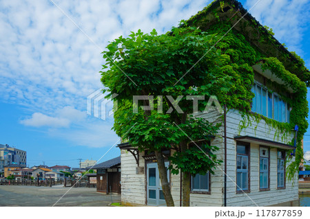 東宮殿下行啓記念館と緑 山居倉庫 東宮殿下行啓記念館と緑 山居倉庫 117877859