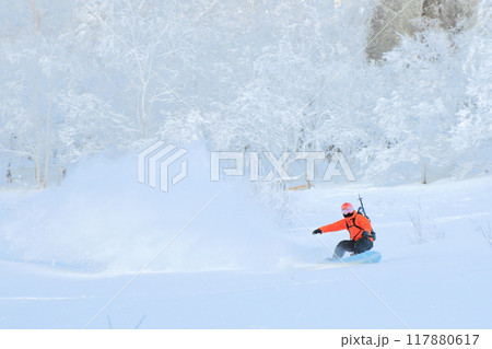 バックカントリースノーボード 117880617