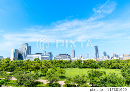 大阪城天守閣西側の石垣から西南西方向を望む景色 117881690