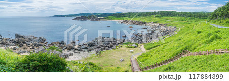 「青森県」種差海岸　みちのく潮風トレイル・中須賀海岸　夏 117884899