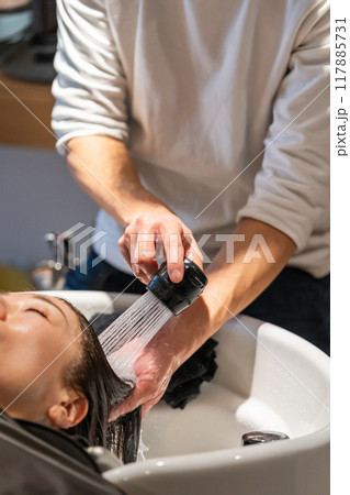 beauty parlor 117885731