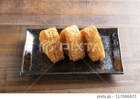 焼きおにぎり 117886823