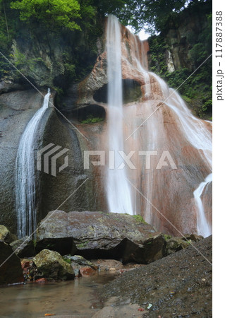 神秘的な滝 神秘的な滝 117887388