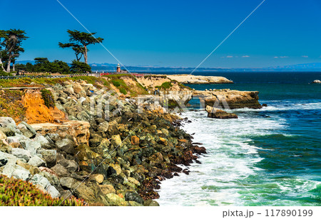 Arch in the sea at the seaside in Santa Cruz - California, United States Arch in the sea at the seaside in Santa Cruz - California, United States 117890199