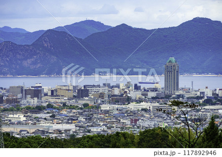 今治市街地　愛媛県今治市 117892946