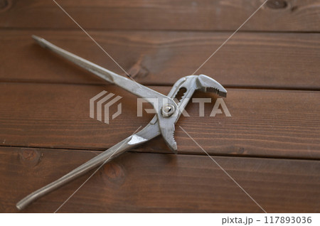 ウオーターポンププライヤー 117893036