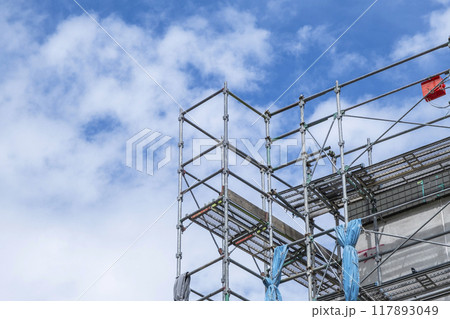 足場　青空 117893049