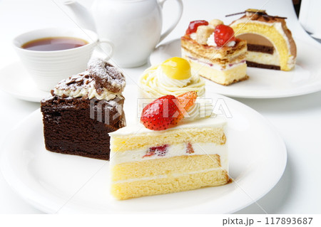 ショートケーキイチゴ モンブラン ショートケーキイチゴ モンブラン 117893687