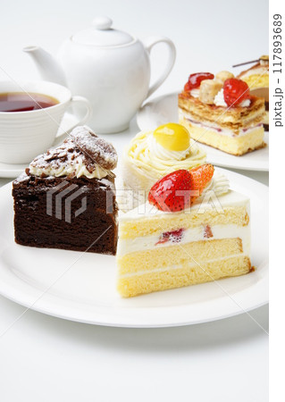 ショートケーキイチゴ モンブラン ショートケーキイチゴ モンブラン 117893689