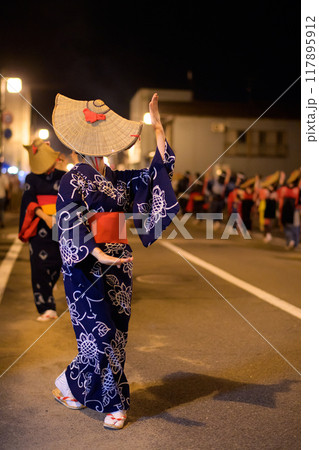 西馬音内盆踊り 2024年 秋田県 西馬音内盆踊り 2024年 秋田県 117895912