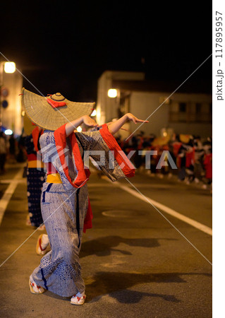 西馬音内盆踊り　2024年　秋田県 117895957