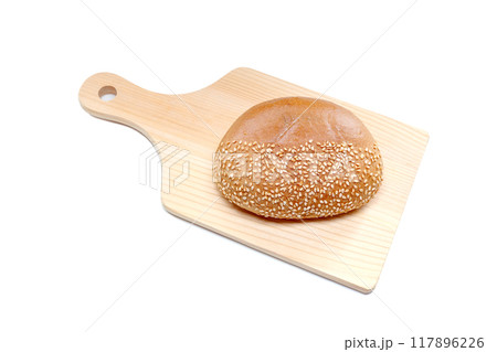 栗をイメージした菓子パン【白背景・切り抜き】 栗をイメージした菓子パン【白背景・切り抜き】 117896226