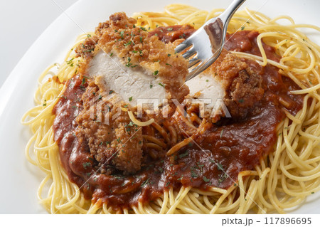 チキンカツパスタ 117896695