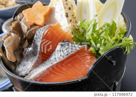 美味しい鍋料理 117896972