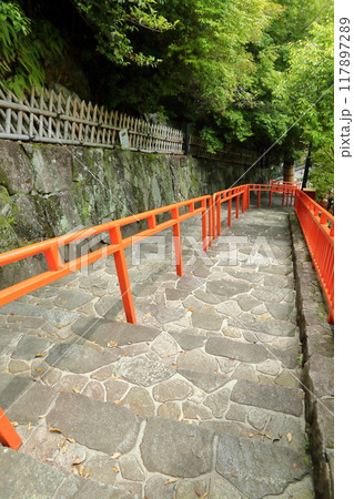 清荒神の参道 117897289