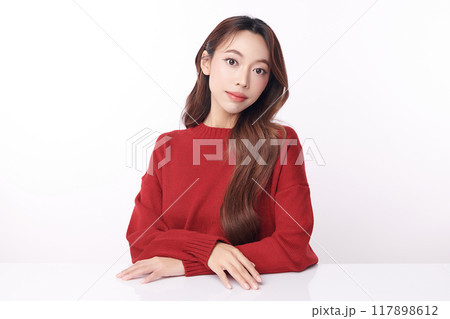 Beautiful young asian woman with clean fresh skin on white background, Face care, Facial treatment, Cosmetology, beauty and spa, Asian women portrait. Beautiful young asian woman with clean fresh skin on white background, Face care, Facial treatment, Cosmetology, beauty and spa, Asian women portrait. 117898612