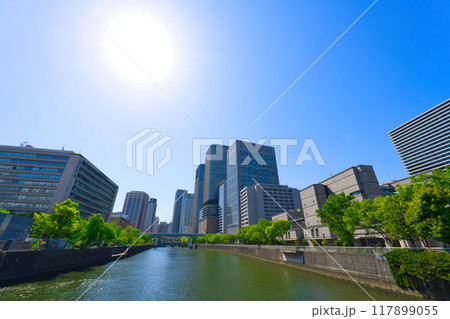 【大阪府】5月・淀屋橋からフェスティバルホールを望む 【大阪府】5月・淀屋橋からフェスティバルホールを望む 117899055