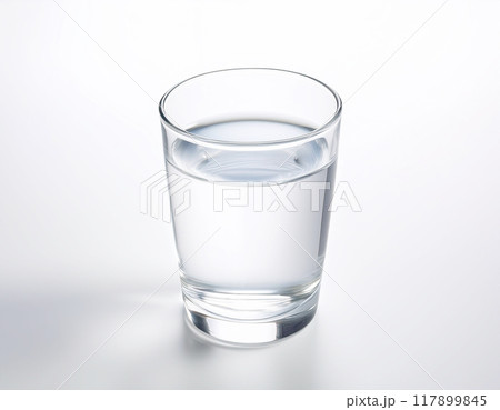 コップに入った水 117899845