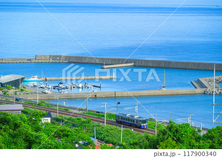 【えちごトキめき鉄道】夏の日本海【上越市】 117900340