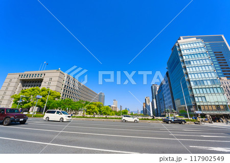 【大阪府】5月・御堂筋から大阪市役所を望む 【大阪府】5月・御堂筋から大阪市役所を望む 117902549