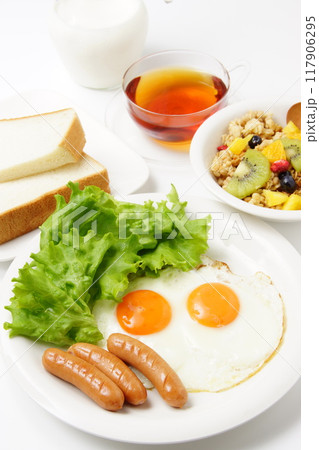 ヘルシーな朝食 ヘルシーな朝食 117906295