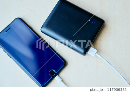 モバイルバッテリー 117906383