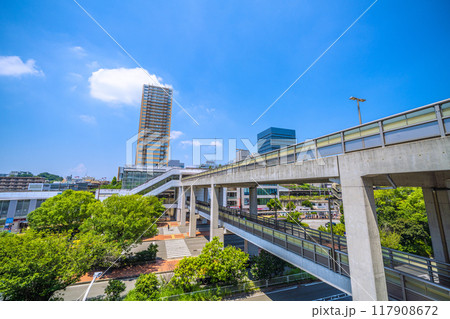 日本の横浜都市景観　7月。横浜市戸塚区の東戸塚駅　東口などを望む。西口のタワマンなども見える＝22日 117908672
