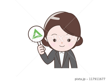 三角を出すビジネスウーマン 117911677