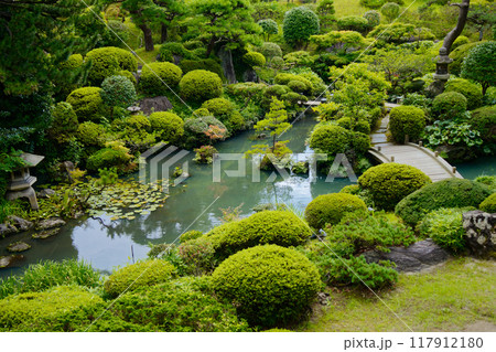 本間家・別邸　清遠閣より庭園を望む　本間美術館 117912180
