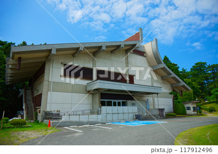 本間美術館と青空 本間美術館と青空 117912496