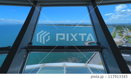 境港市夢みなとタワーからの弓ヶ浜3（8月） 117913385