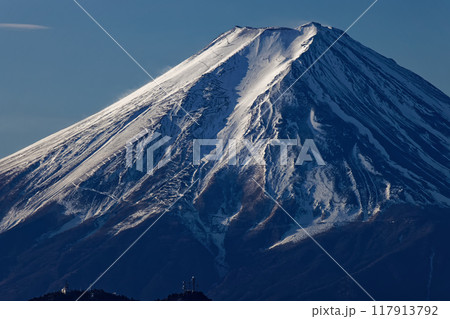 南大菩薩・ハマイバ丸から見る冬の富士山 南大菩薩・ハマイバ丸から見る冬の富士山 117913792