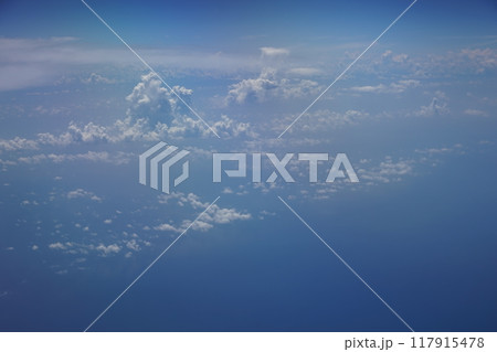 飛行機から見た雲 117915478